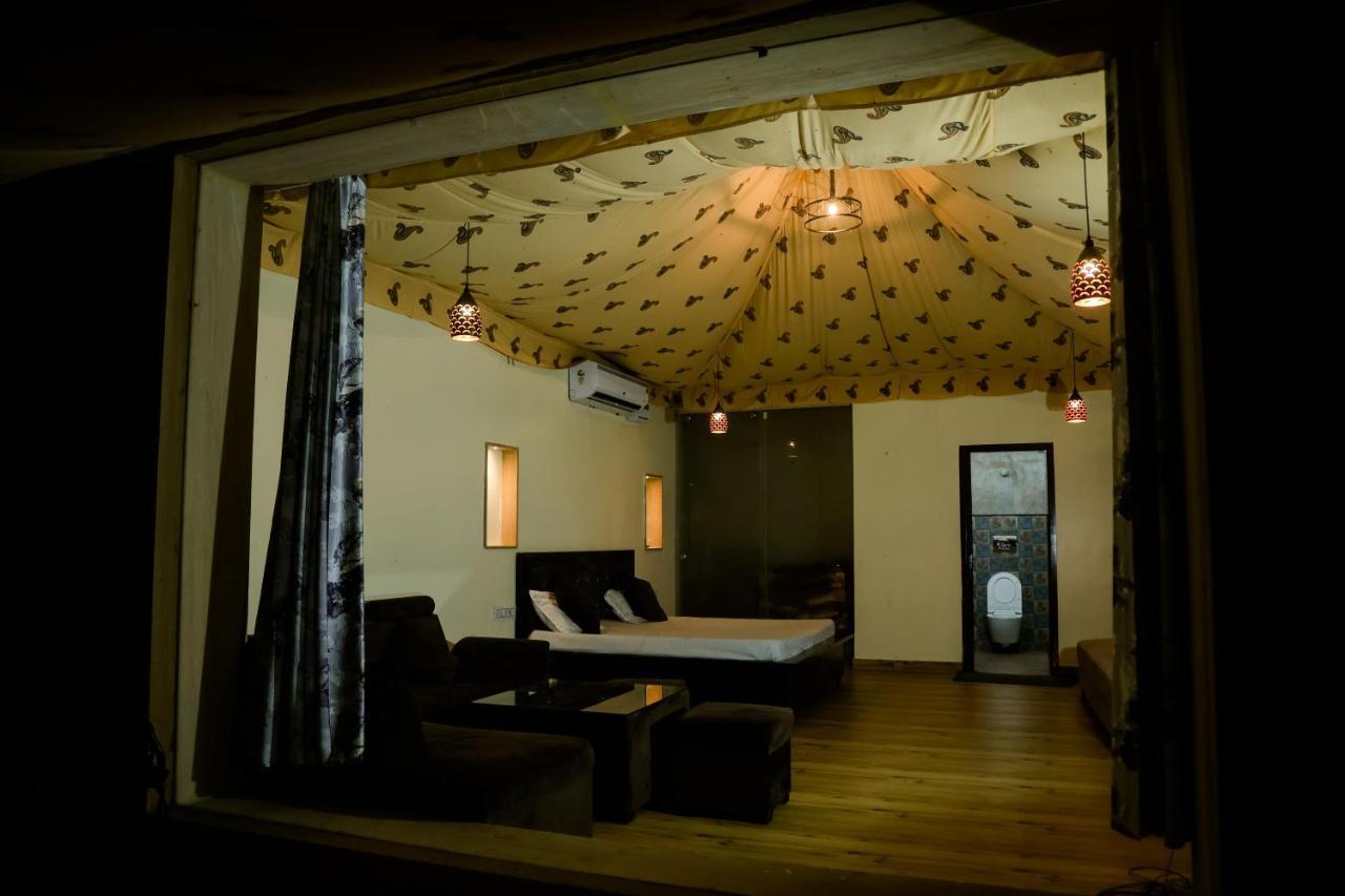 The Rustic Villa, A Stay With Luxuries Amenities And Exotic Nature Jaipur Bagian luar foto